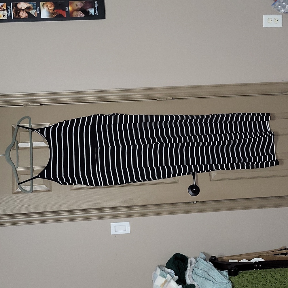 Romper - Picture 4 of 4